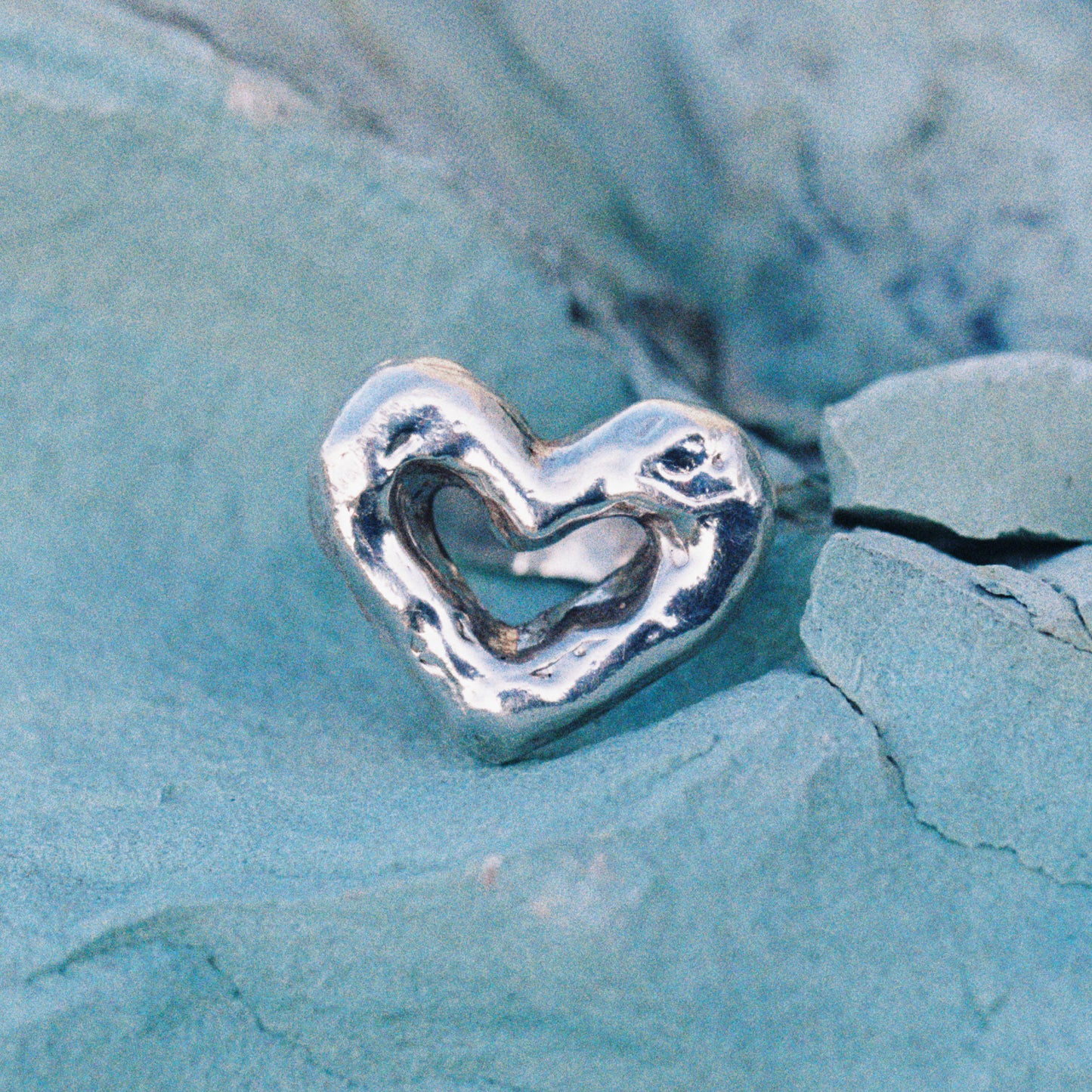 MELTED HEART RING