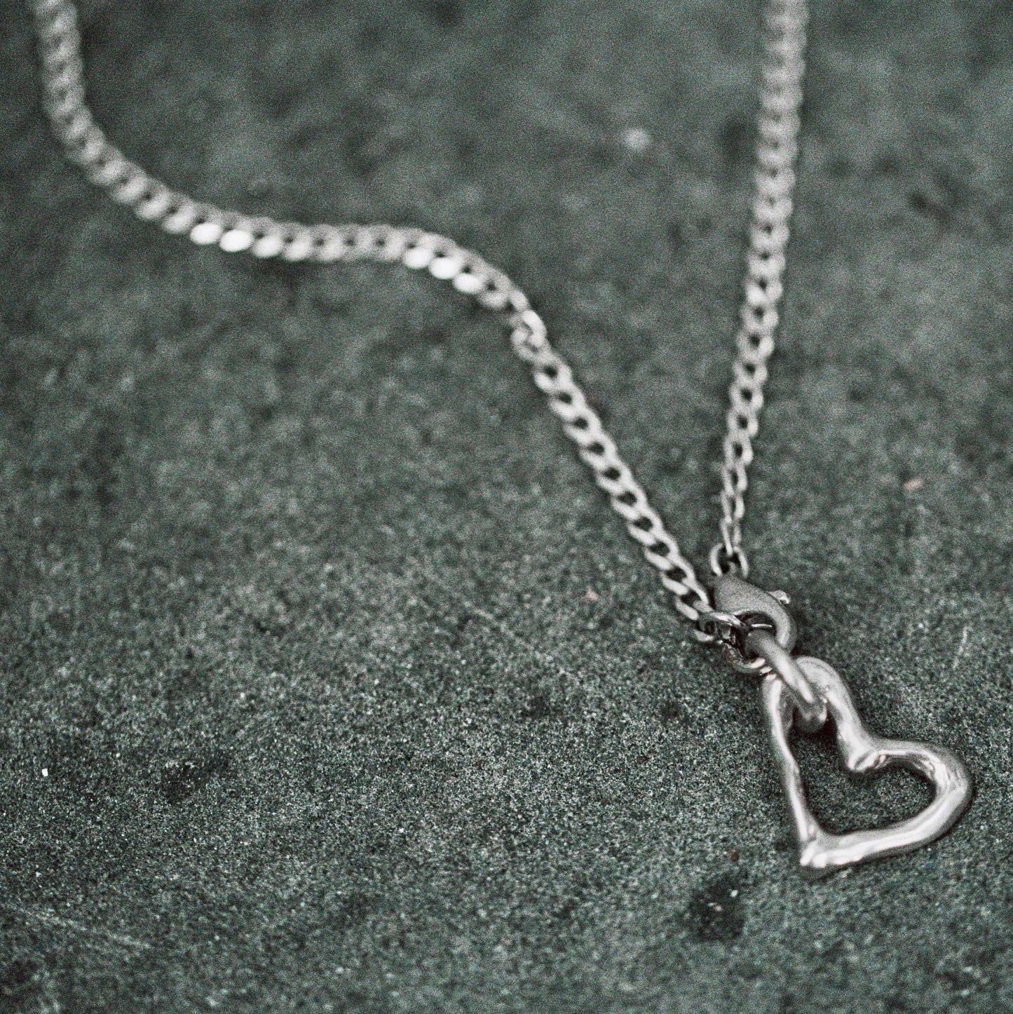 MELTED HEART LANKY PENDANT - Lisa Lankes